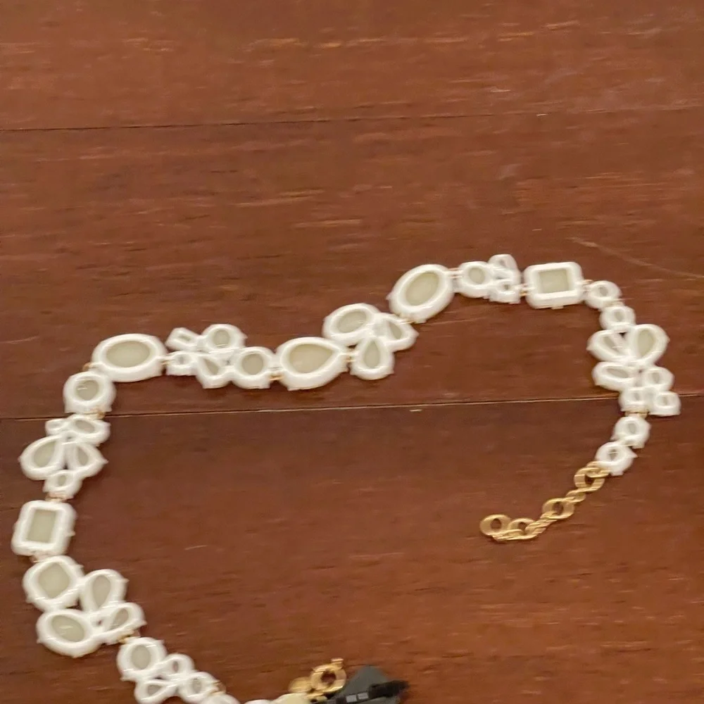 nwt j crew white statement Necklace